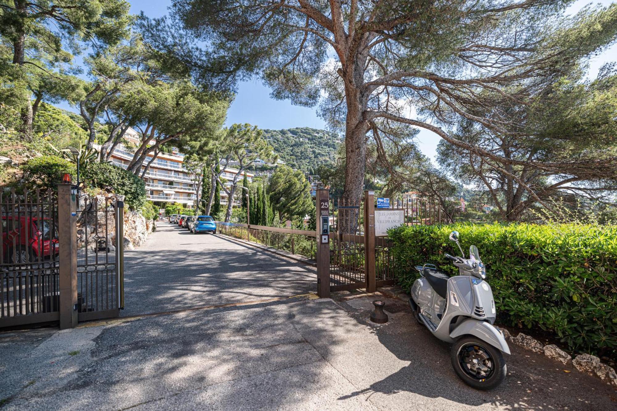 Extraordinary Sea View - 1 Bdr With Ac Apartment Villefranche-sur-Mer Bagian luar foto